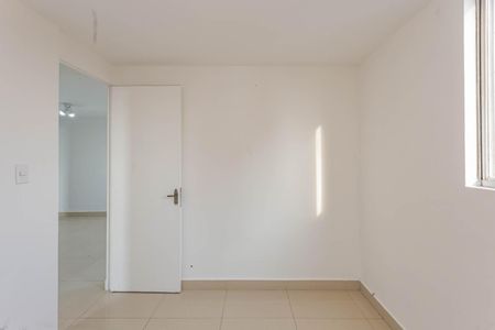 Quarto 1 de apartamento para alugar com 2 quartos, 55m² em Vila Heliopolis, São Paulo
