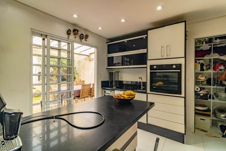 Casa para alugar com 155m², 3 quartos e 2 vagasCozinha