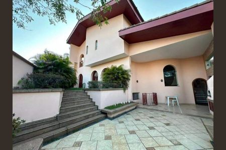 Casa à venda com 594m², 4 quartos e 4 vagas