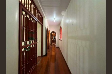 Casa à venda com 594m², 4 quartos e 4 vagas