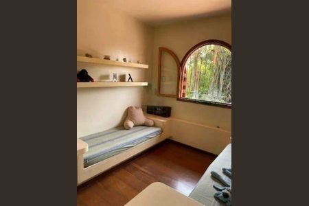 Casa à venda com 594m², 4 quartos e 4 vagas