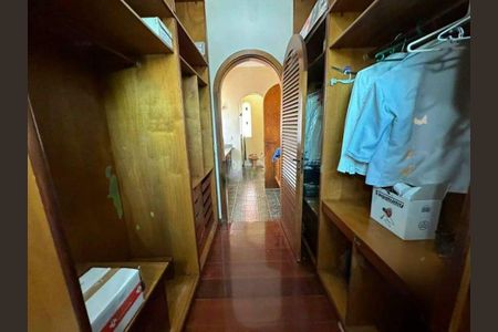 Casa à venda com 594m², 4 quartos e 4 vagas