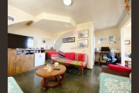 Apartamento à venda com 3 quartos, 165m² em Santo Antônio, Belo Horizonte