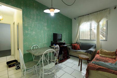 Sala de apartamento à venda com 2 quartos, 64m² em Jardim Sabará, Porto Alegre