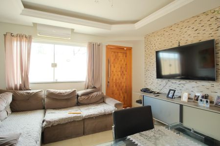 Casa de condomínio à venda com 163m², 3 quartos e 2 vagasSala