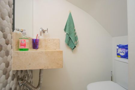 Lavabo de casa de condomínio à venda com 3 quartos, 163m² em Vila Aricanduva, São Paulo