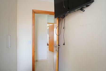 Casa de condomínio à venda com 163m², 3 quartos e 2 vagasQuarto 2