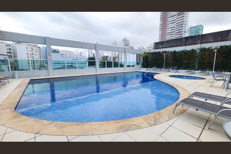 Apartamento para alugar com 167m², 3 quartos e 3 vagas Apartamento para alugar com 167m², 3 quartos e 3 vagasÁrea comum - Piscina