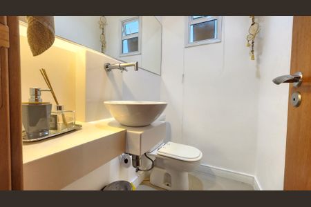 Apartamento para alugar com 167m², 3 quartos e 3 vagas Apartamento para alugar com 167m², 3 quartos e 3 vagasLavabo da Sala