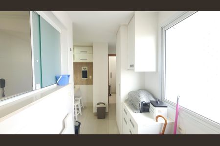 Apartamento para alugar com 167m², 3 quartos e 3 vagas Apartamento para alugar com 167m², 3 quartos e 3 vagasÁrea de Serviço
