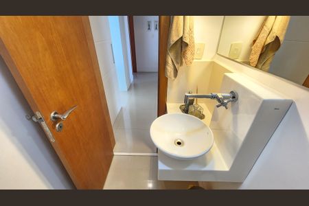 Apartamento para alugar com 167m², 3 quartos e 3 vagas Apartamento para alugar com 167m², 3 quartos e 3 vagasLavabo da Sala