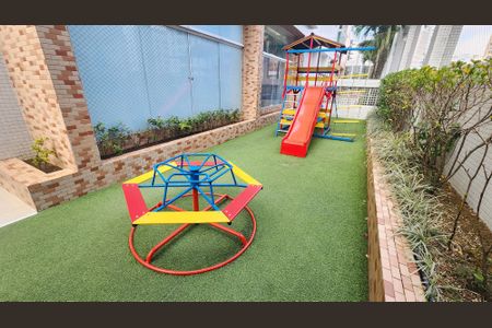 Apartamento para alugar com 167m², 3 quartos e 3 vagas Apartamento para alugar com 167m², 3 quartos e 3 vagasÁrea comum - Playground