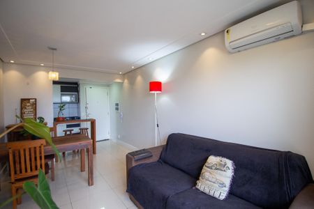 Apartamento para alugar com 55m², 2 quartos e 2 vagasSala