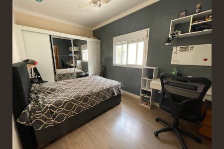 Casa de condomínio para alugar com 330m², 3 quartos e 4 vagasSuíte 2