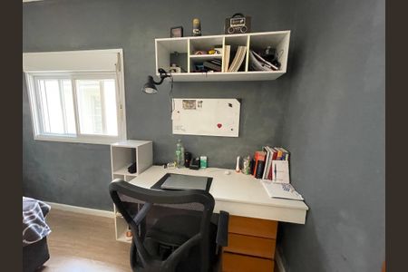 Casa de condomínio para alugar com 330m², 3 quartos e 4 vagasSuíte 2