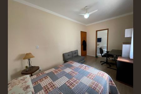 Casa de condomínio para alugar com 330m², 3 quartos e 4 vagasSuíte 1