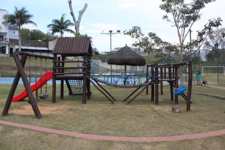 Casa de condomínio para alugar com 330m², 3 quartos e 4 vagasÁrea comum - Playground