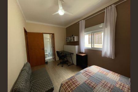 Casa de condomínio para alugar com 330m², 3 quartos e 4 vagasSuíte 1