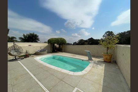 Casa de condomínio para alugar com 330m², 3 quartos e 4 vagasPiscina