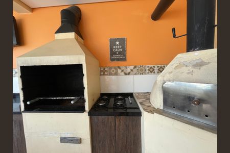 Casa de condomínio para alugar com 330m², 3 quartos e 4 vagasQuintal