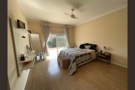 Casa de condomínio para alugar com 330m², 3 quartos e 4 vagasSuíte 3