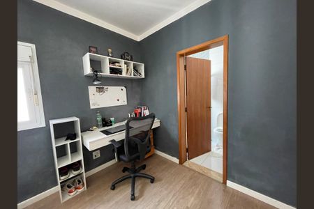 Casa de condomínio para alugar com 330m², 3 quartos e 4 vagasSuíte 2