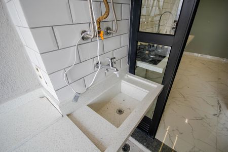 Apartamento para alugar com 42m², 2 quartos e 1 vaga Apartamento para alugar com 42m², 2 quartos e 1 vagaÁrea de Serviço