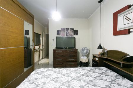 Casa à venda com 138m², 3 quartos e 2 vagasSuíte