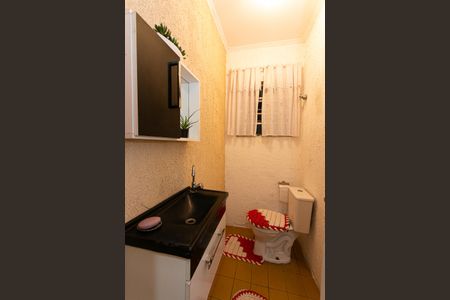 Casa à venda com 138m², 3 quartos e 2 vagasLavabo