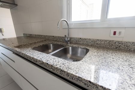 Apartamento à venda com 110m², 3 quartos e 3 vagas Apartamento à venda com 110m², 3 quartos e 3 vagasCozinha