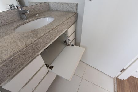 Apartamento à venda com 110m², 3 quartos e 3 vagas Apartamento à venda com 110m², 3 quartos e 3 vagasBanheiro da Suíte 1