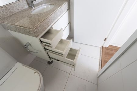 Apartamento à venda com 110m², 3 quartos e 3 vagas Apartamento à venda com 110m², 3 quartos e 3 vagasBanheiro da Suíte 2