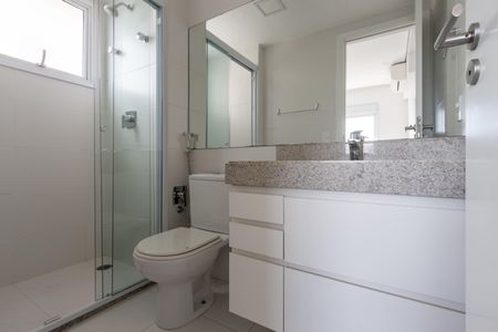 Apartamento à venda com 110m², 3 quartos e 3 vagas Apartamento à venda com 110m², 3 quartos e 3 vagasBanheiro da Suíte 2