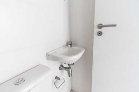 Apartamento à venda com 110m², 3 quartos e 3 vagas Apartamento à venda com 110m², 3 quartos e 3 vagasBanheiro de Serviço