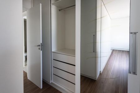 Apartamento à venda com 110m², 3 quartos e 3 vagas Apartamento à venda com 110m², 3 quartos e 3 vagasSuíte 3