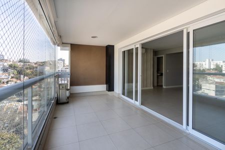 Apartamento à venda com 110m², 3 quartos e 3 vagas Apartamento à venda com 110m², 3 quartos e 3 vagasVaranda da Sala