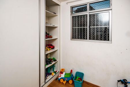 Apartamento à venda com 83m², 2 quartos e 2 vagasSuíte