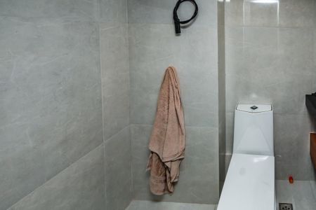 Apartamento à venda com 83m², 2 quartos e 2 vagasBanheiro Social