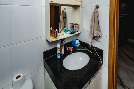 Apartamento à venda com 83m², 2 quartos e 2 vagasBanheiro da Suíte