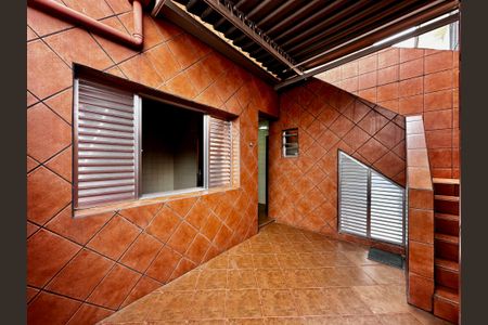 Casa à venda com 125m², 3 quartos e 2 vagasQuintal