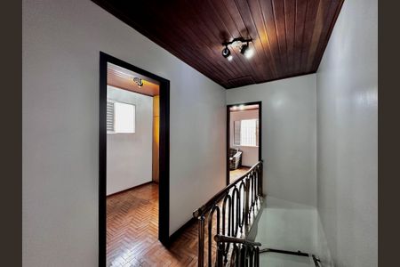 Casa à venda com 125m², 3 quartos e 2 vagasCorredor Quartos 