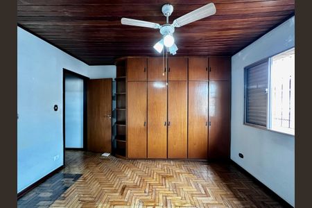 Casa à venda com 125m², 3 quartos e 2 vagasQuarto 3