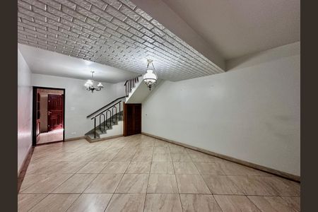 Sala de casa à venda com 3 quartos, 125m² em Jardim Caravelas, São Paulo