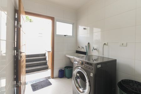 Casa à venda com 320m², 4 quartos e 7 vagasÁrea de Serviço