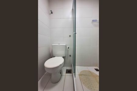 Apartamento à venda com 66m², 2 quartos e 1 vagaBanheiro Social