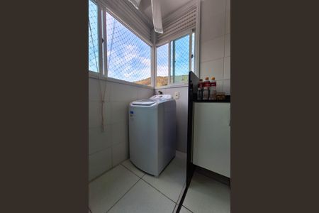 Apartamento à venda com 66m², 2 quartos e 1 vagaÁrea de Serviço