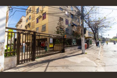 Apartamento à venda com 60m², 2 quartos e 1 vagaFachada