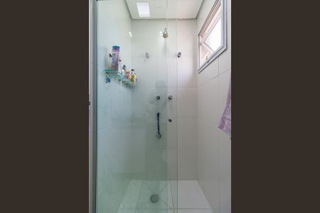 Apartamento à venda com 72m², 3 quartos e 2 vagasSuíte Banheiro