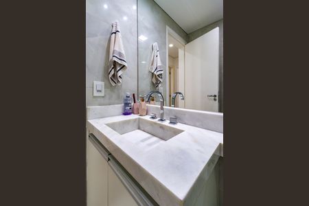Apartamento à venda com 72m², 3 quartos e 2 vagasBanheiro Social