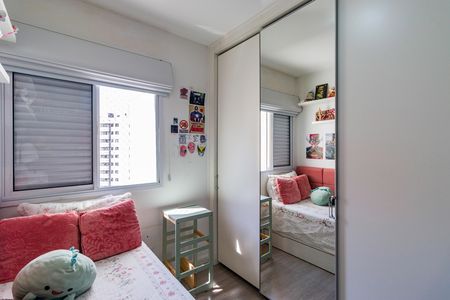 Apartamento à venda com 72m², 3 quartos e 2 vagasQuarto 02